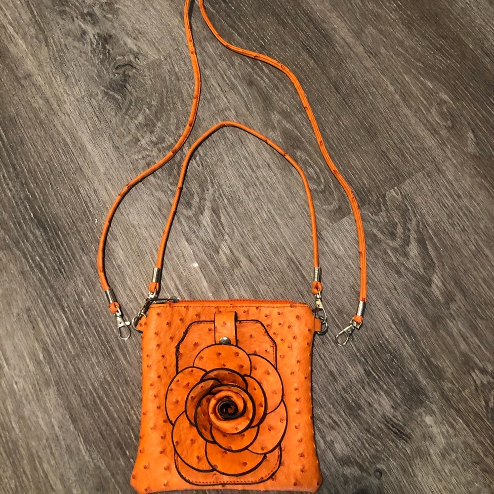 Purse cross body